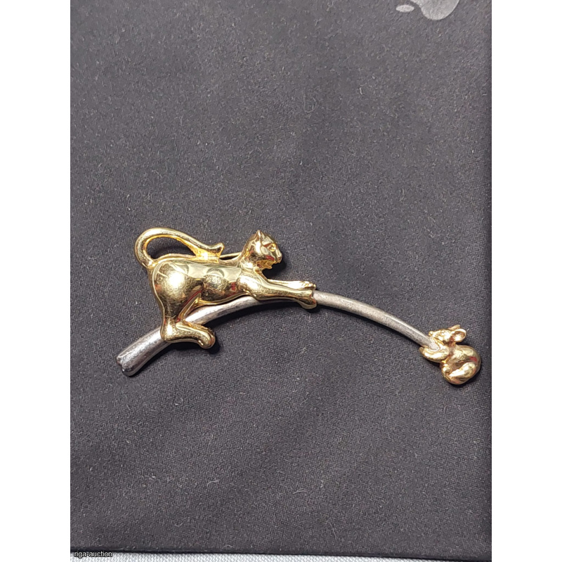 Vintage cat and mouse brooch