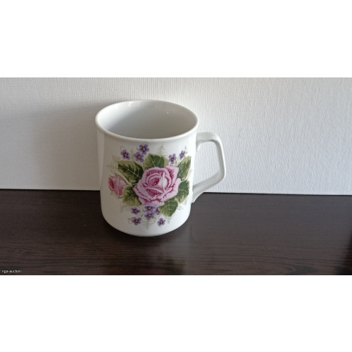Porcelain mug, made at the  Jessen factory in Riga in 1990