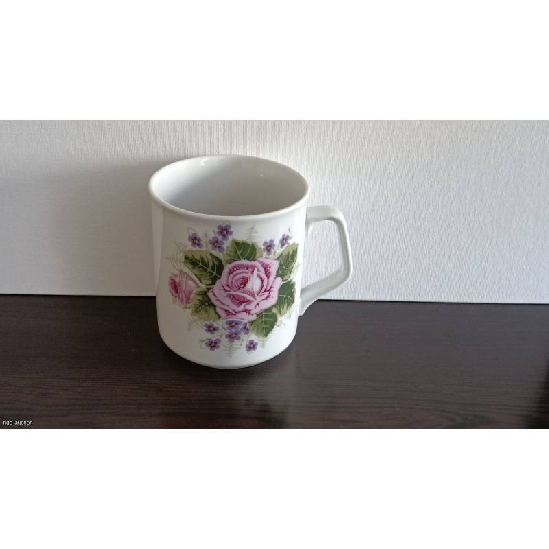 Porcelain mug, made at the  Jessen factory in Riga in 1990