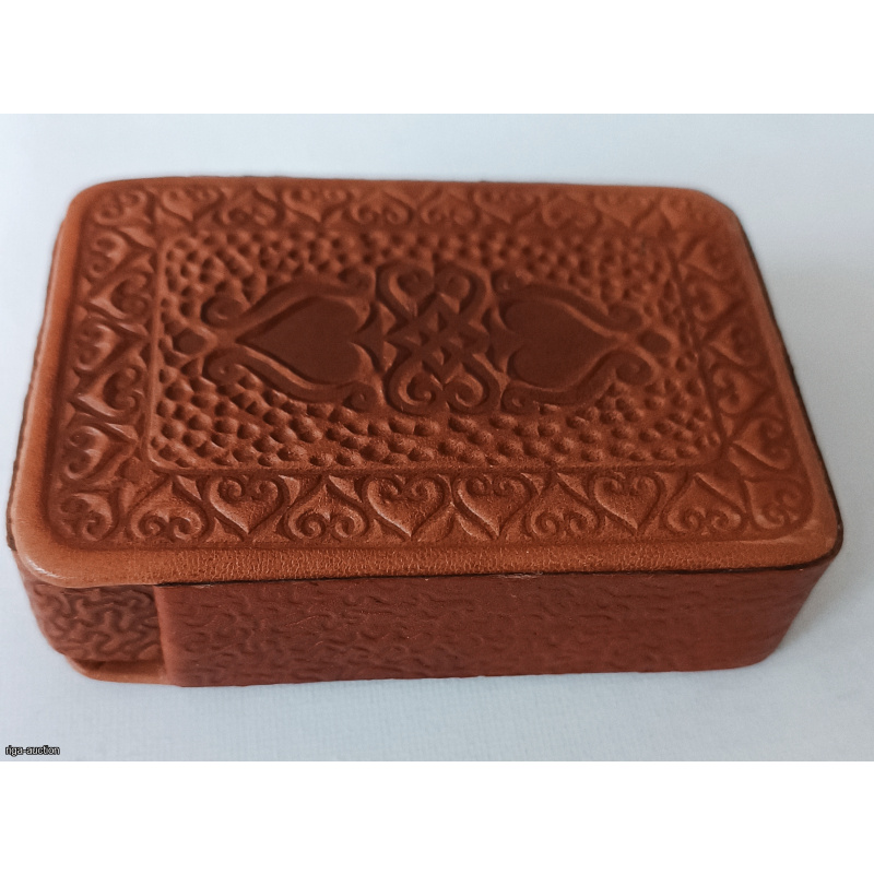 Vintage Leather Case (Slider) for a Deck of Playing Cards. Embossed Suits. USSR (Baltics), 1970-1980s — Excellent Vintage Condition!