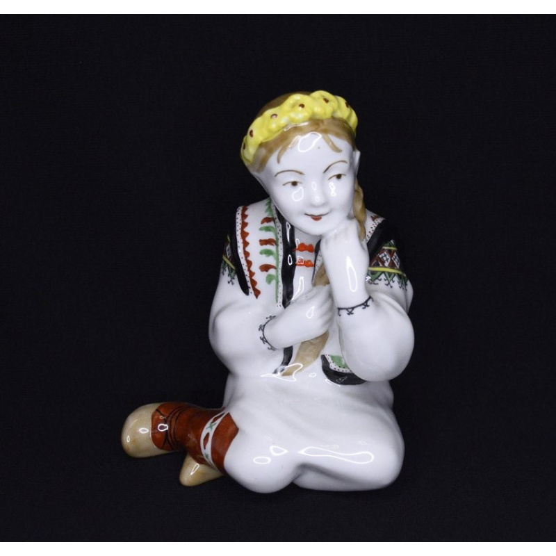 figurine "Hutsulka"