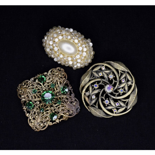 brooches 3 pcs.