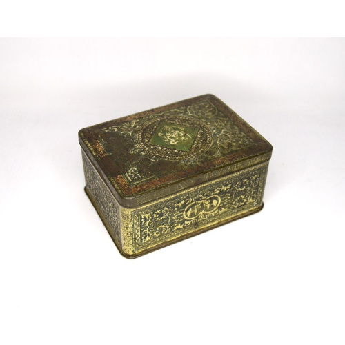 metal box "L. W. Goegginger"