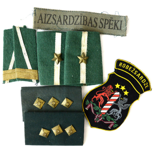 shoulder straps/stripes/chevrons "Aizsardzības spēki"