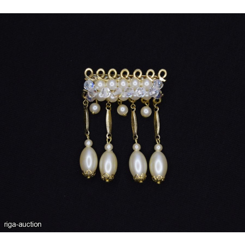 brooch