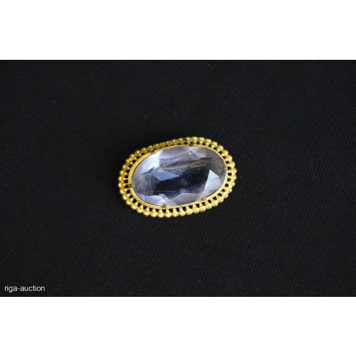brooch