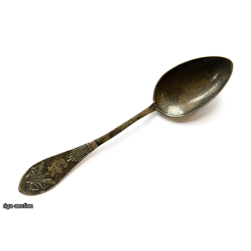 silver teaspoon