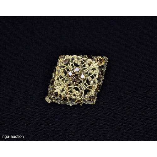 brooch
