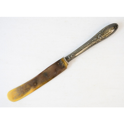 silver butter knife