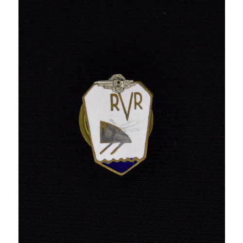 sign "RVR"