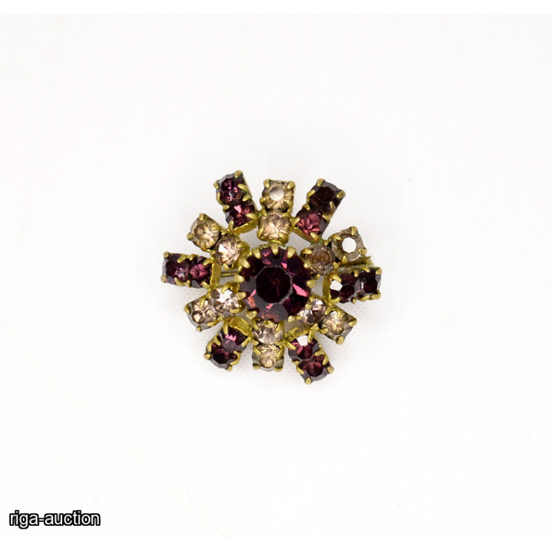 brooch