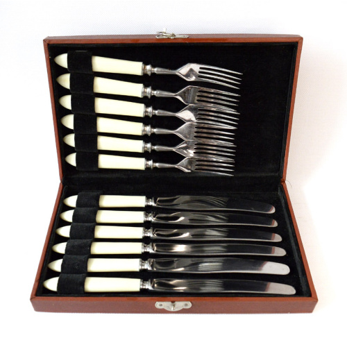 cutlery set