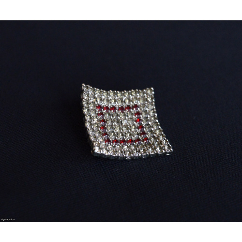 brooch
