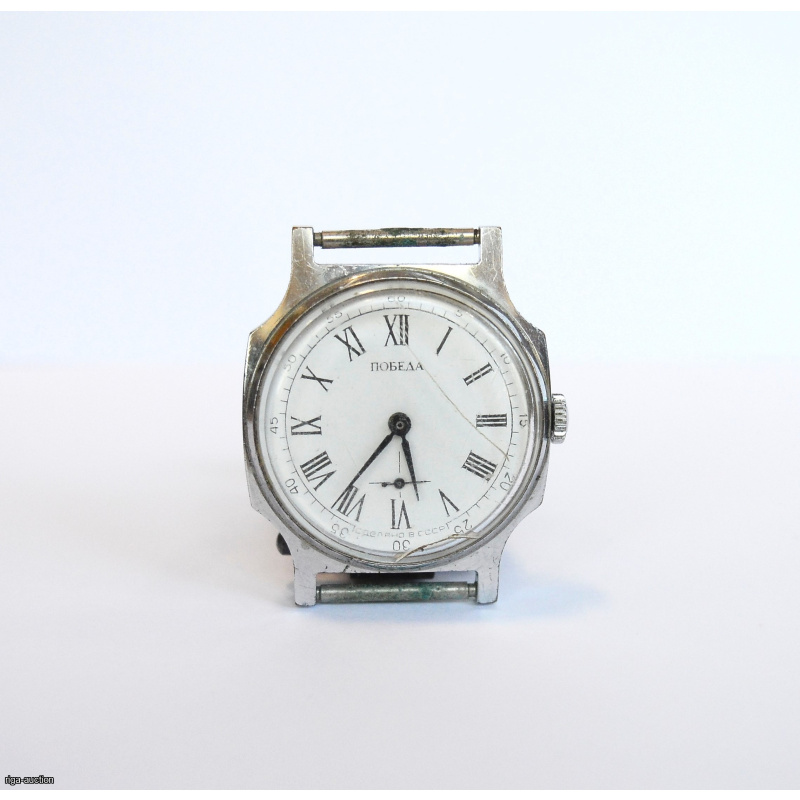 mechanical men's wristwatch "Pobeda"
