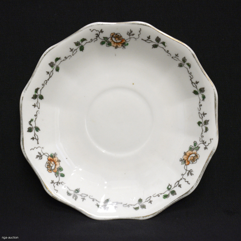 saucer, Latvia, USSR, 1944-1953