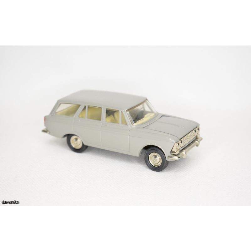 car model, Moskvich 426, metal, 1/43, USSR