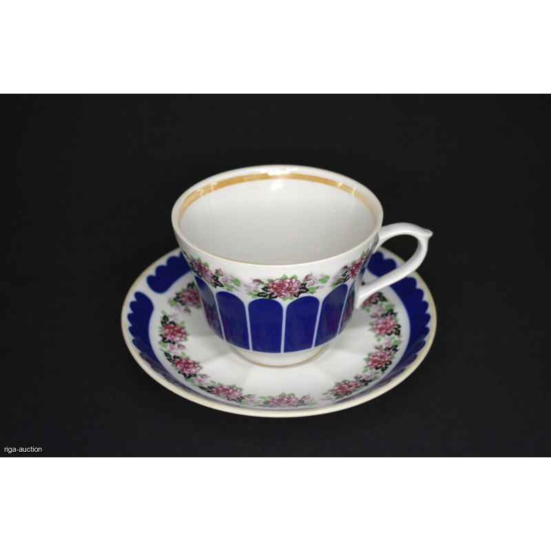 large tea pair, Riga (Latvia), USSR