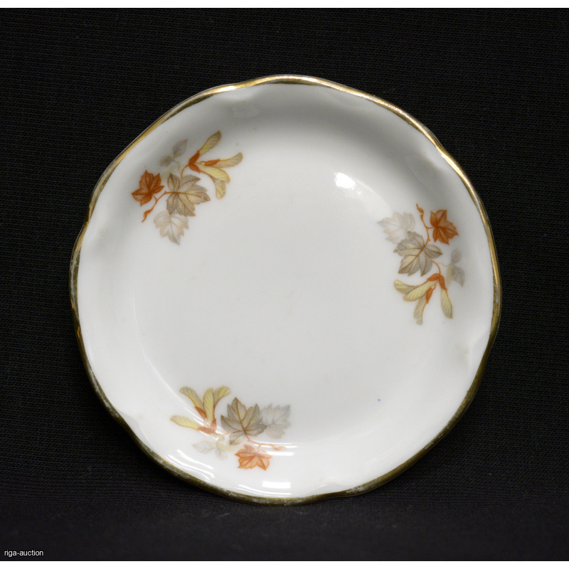 small plate Carl Spunde "Kuznetsov", Riga (Latvia)