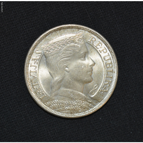 5 lati 1929, Latvija