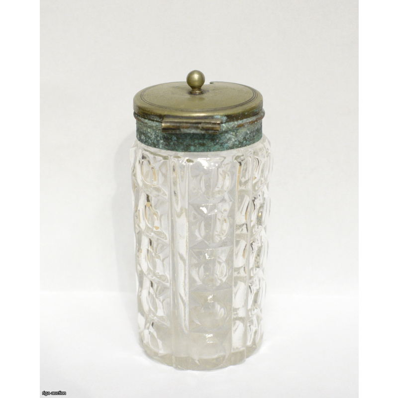 pepper shaker, late 19th century