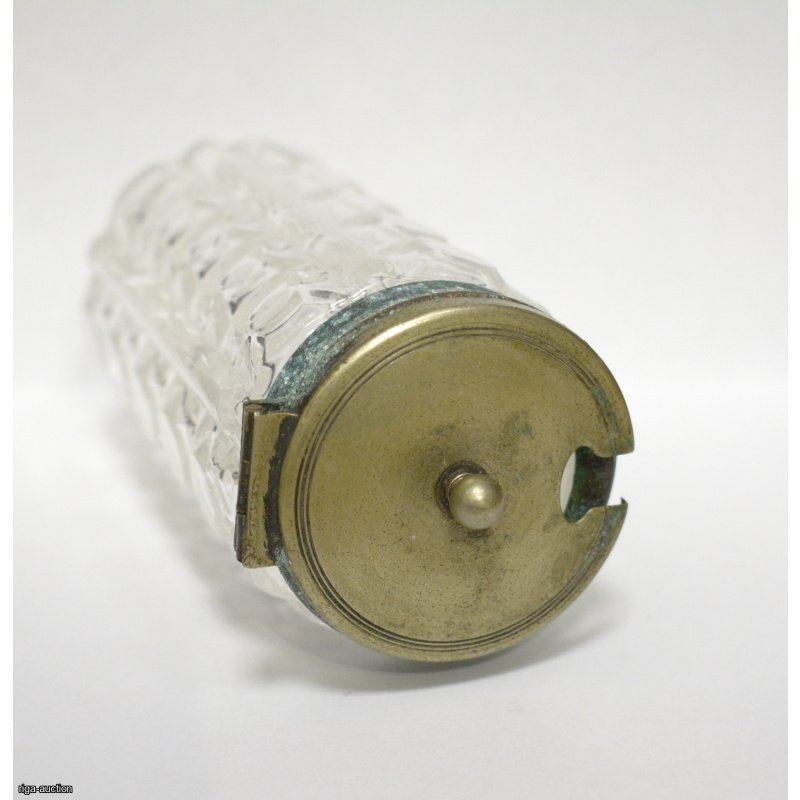 pepper shaker, late 19th century