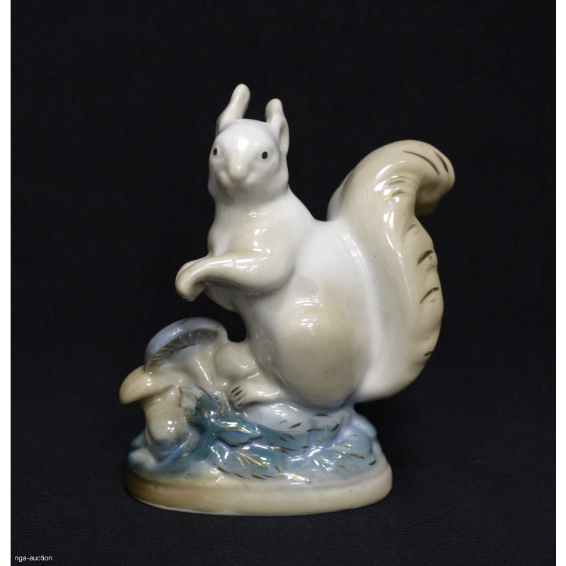 figurine "Squirrel with Mushrooms", Polonsky Factory, USSR