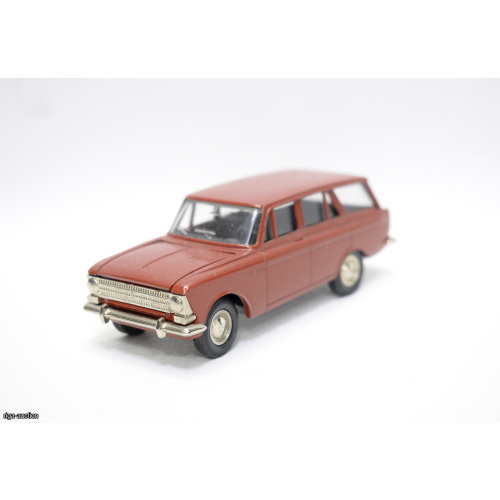 automašīnas modelis "Moskvich 426", PSRS
